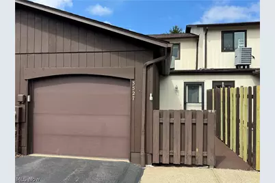 3527 Villa Casa Court, Brunswick, OH 44212 - Photo 1