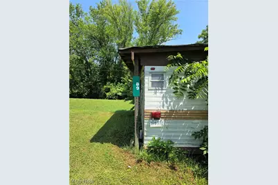 99 E Apple Blossom Way, Elizabeth, WV 26143 - Photo 12