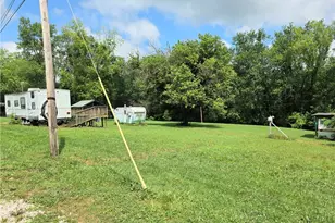 99 E Apple Blossom Wy, Elizabeth, WV 26143 - Photo 18