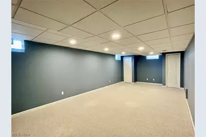 8820 Chaucer Boulevard, Grandview Heights, OH 44147 - Photo 24