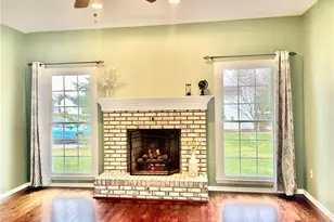 8820 Chaucer Blvd, Grandview Heights, OH 44147 - Photo 6