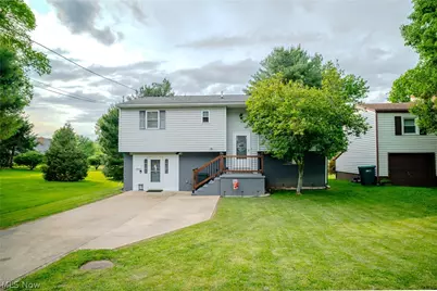 814 W 4th Street, Williamstown, WV 26187 - Photo 2