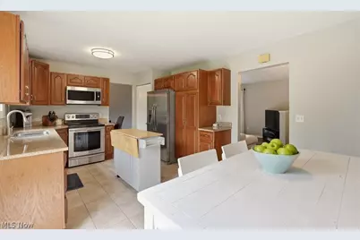 32430 N Roundhead Drive, Solon, OH 44139 - Photo 14