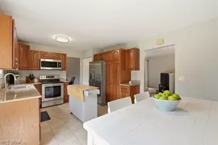 32430 N Roundhead Dr, Solon, OH 44139 - Photo 14