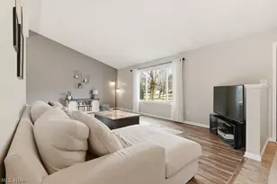 32430 N Roundhead Dr, Solon, OH 44139 - Photo 6