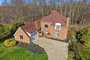 309 High Bluff, Aurora, OH 44202 - Photo 4