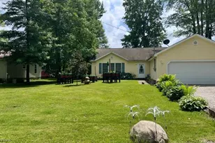 889 Long Shadow Ln, Roaming Shores, OH 44085 - Photo 2