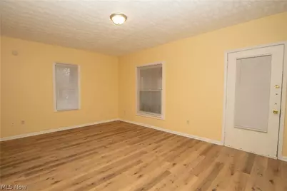 81 E Dalton Street, Akron, OH 44310 - Photo 4