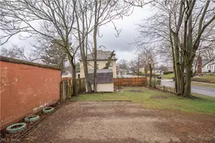 81 E Dalton St, Akron, OH 44310 - Photo 26