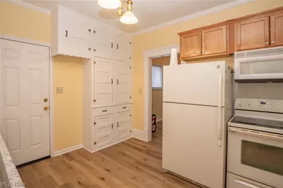 81 E Dalton Street, Akron, OH 44310 - Photo 12