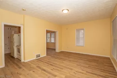 81 E Dalton Street, Akron, OH 44310 - Photo 6