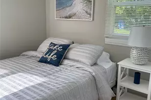 396 Niagara Rd, Vermilion, OH 44089 - Photo 6