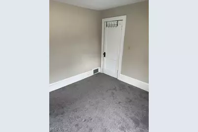49 W Salome Avenue, Akron, OH 44310 - Photo 10
