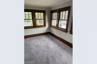 49 W Salome Avenue, Akron, OH 44310 - Photo 16