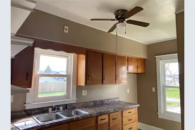 428 Chestnut Street, Newcomerstown, OH 43832 - Photo 12