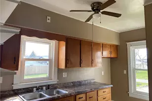 428 Chestnut St, Newcomerstown, OH 43832 - Photo 12