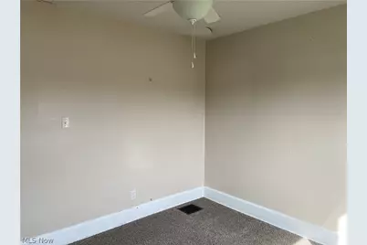 428 Chestnut Street, Newcomerstown, OH 43832 - Photo 30