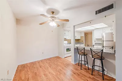 22701 Center Ridge Road #207, Rocky River, OH 44116 - Photo 8