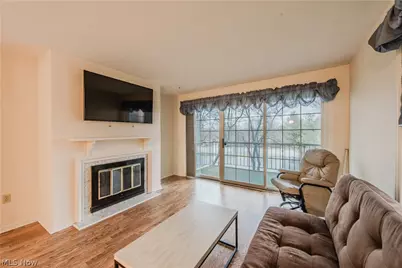 22701 Center Ridge Road #207, Rocky River, OH 44116 - Photo 4