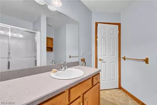 7596 Willow Woods Dr, North Olmsted, OH 44070 - Photo 22