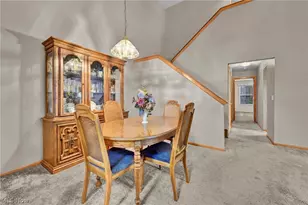 7596 Willow Woods Dr, North Olmsted, OH 44070 - Photo 4