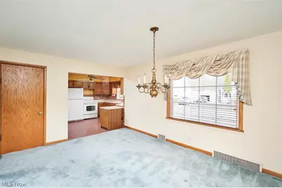 122 Fenton Avenue, Mogadore, OH 44260 - Photo 8