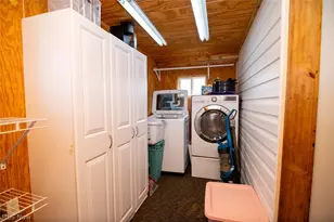 531 W 44th St, Shadyside, OH 43947 - Photo 14