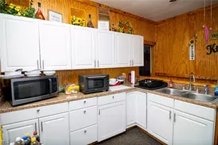 531 W 44th St, Shadyside, OH 43947 - Photo 4