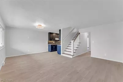 25515 Clubside Boulevard #0012, North Olmsted, OH 44070 - Photo 8