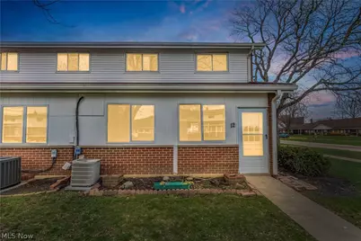 25515 Clubside Boulevard #0012, North Olmsted, OH 44070 - Photo 4