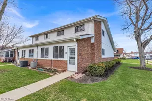 25515 Clubside Blvd, North Olmsted, OH 44070 - Photo 28