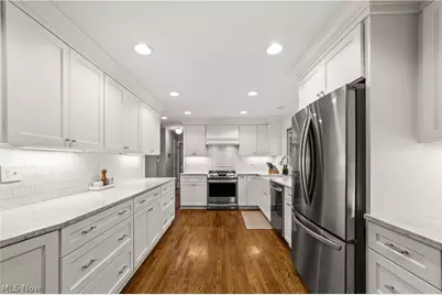 21975 Calverton Road, Huber Heights, OH 44122 - Photo 12