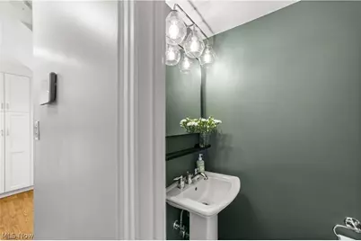 21975 Calverton Road, Huber Heights, OH 44122 - Photo 18