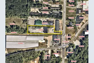 1234 Brittain Road, Akron, OH 44310 - Photo 4