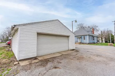12020 Easton Street NE, Alliance, OH 44601 - Photo 6