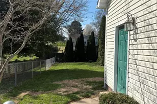730 57th St, Vienna, WV 26105 - Photo 38