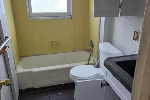 1391 Alphada Ave, Akron, OH 44310 - Photo 8