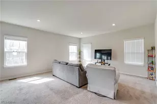 2326 Orchard Cir, Ravenna, OH 44266 - Photo 8