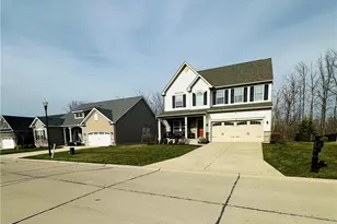 8721 Summer Wind Ln, Mentor, OH 44060 - Photo 2