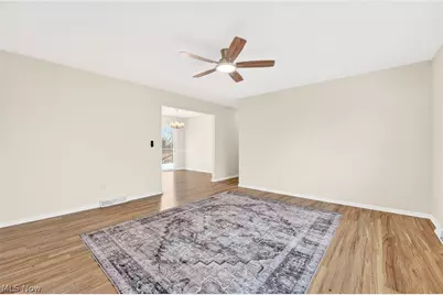 1424 Roosevelt Avenue, Brunswick, OH 44212 - Photo 2