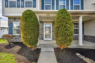 7312 Warblers Ln, North Ridgeville, OH 44039 - Photo 2