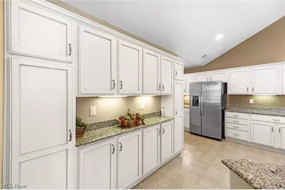 1398 Newman Drive, Brunswick, OH 44212 - Photo 8