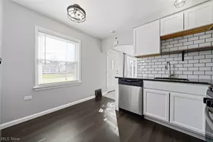 1206 Lander Rd, Mayfield Heights, OH 44124 - Photo 12
