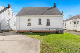 1206 Lander Rd, Mayfield Heights, OH 44124 - Photo 32