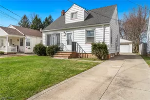 1206 Lander Rd, Mayfield Heights, OH 44124 - Photo 2