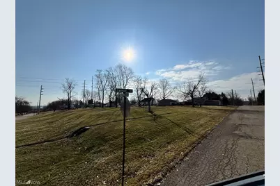 2022 Tanner Avenue SW, Canton, OH 44706 - Photo 6