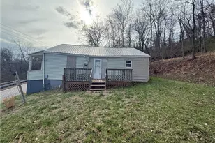 1006 Myrtle St, Parkersburg, WV 26101 - Photo 2