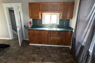 9316 Raymond Ave, Loveland, OH 44104 - Photo 6