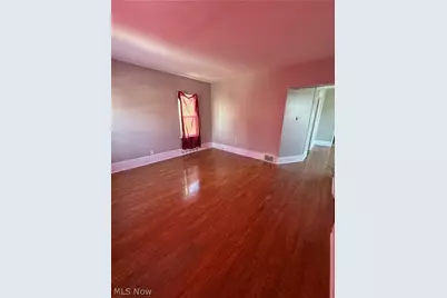 9316 Raymond Avenue, Loveland, OH 44104 - Photo 4