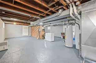 1156 Parkside Dr, Alliance, OH 44601 - Photo 38